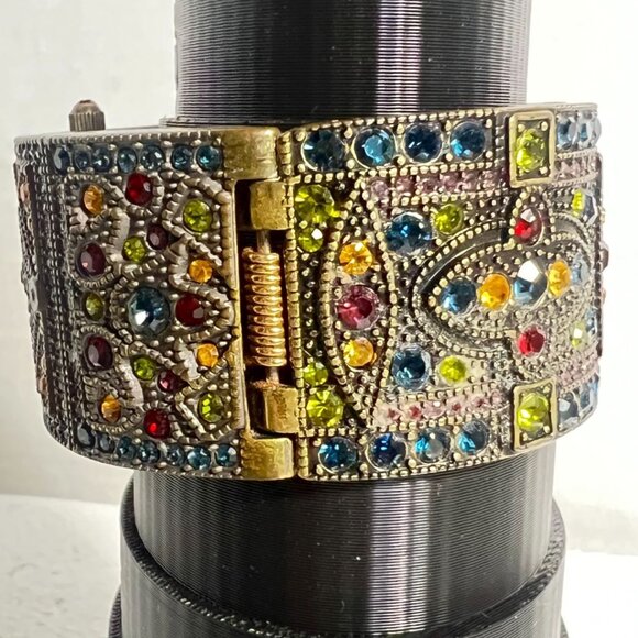 Heidi Daus Womens Swarovski Crystal Jeweled Cuff Watch Art Deco Works New Batter - Picture 9 of 11
